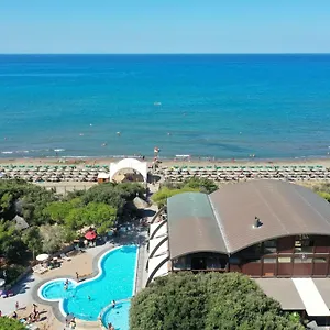 Üdülőközpont Canado Club Family Village