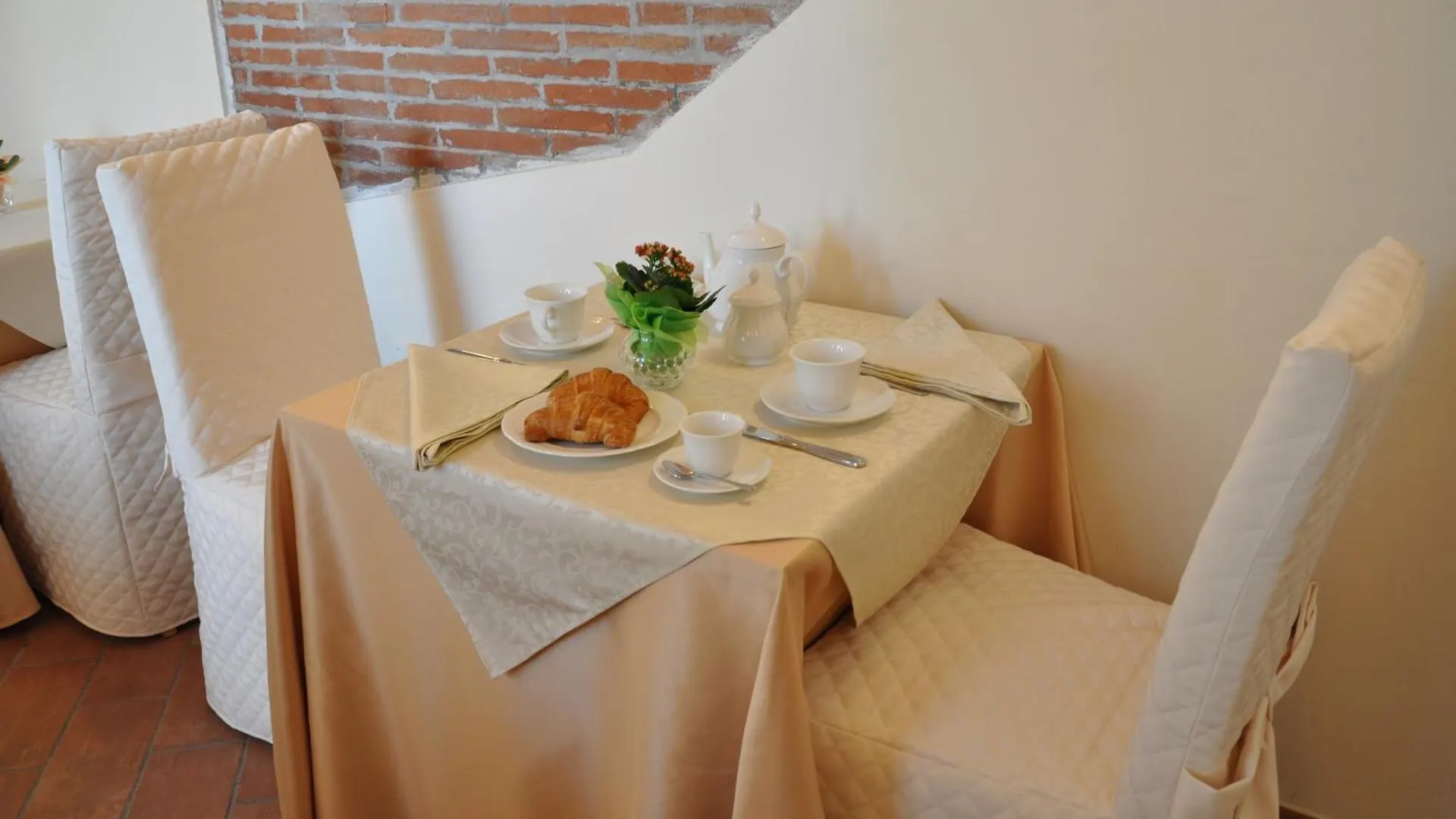 Il Mattino Ha L'Oro In Bocca Panzió Pisa
